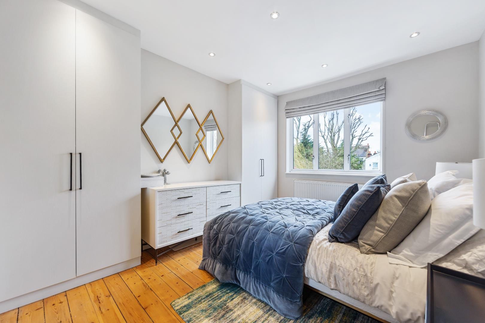 Langley Park, Mill Hill